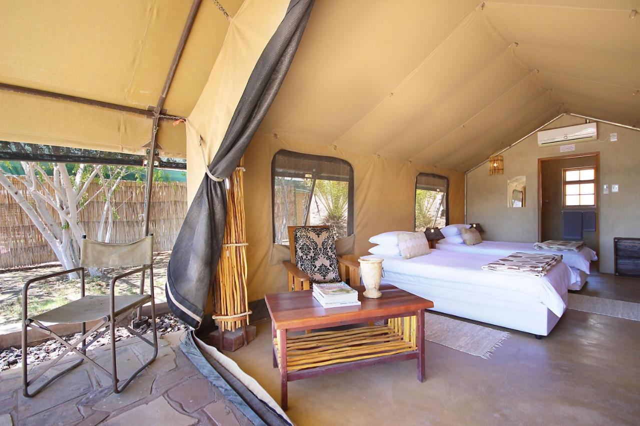 Frontier River Resort Vioolsdrif Bagian luar foto