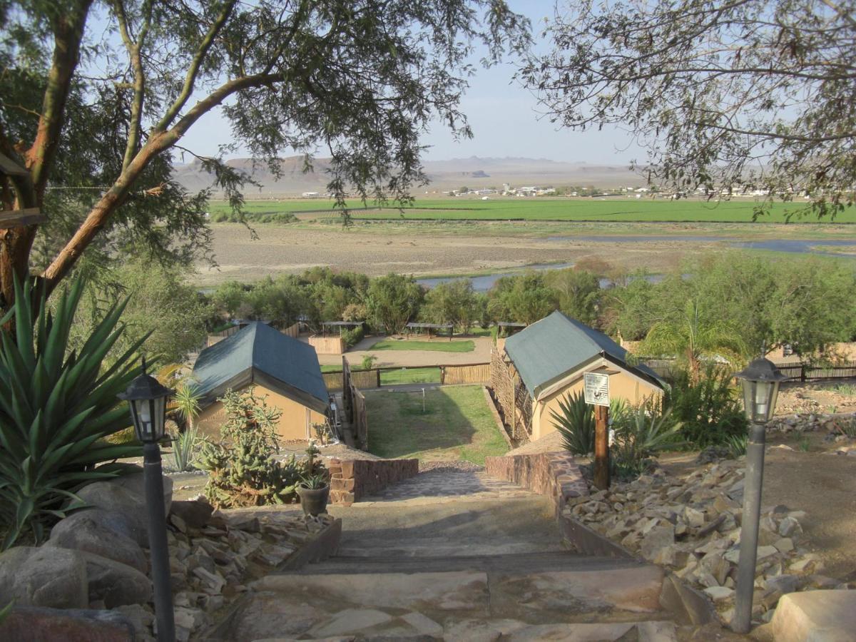 Frontier River Resort Vioolsdrif Bagian luar foto