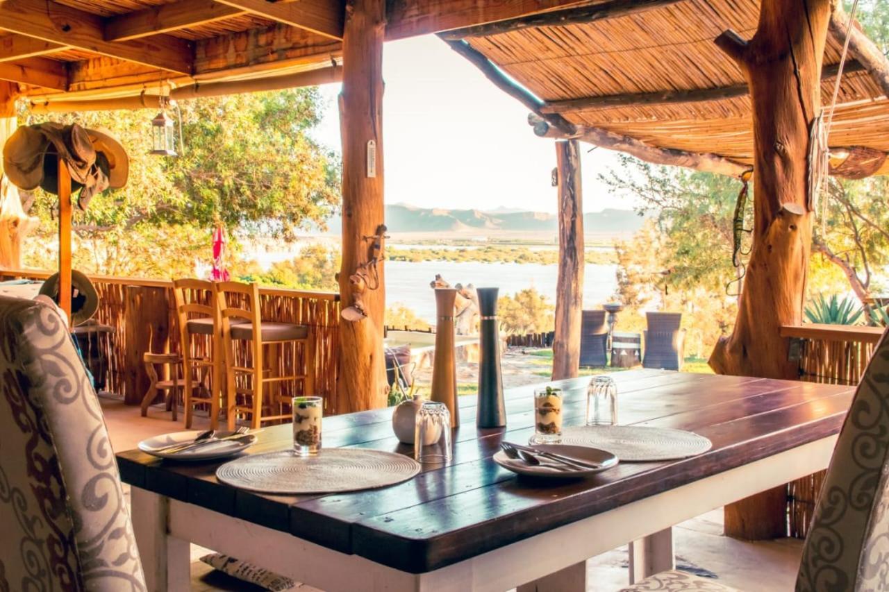Frontier River Resort Vioolsdrif Bagian luar foto