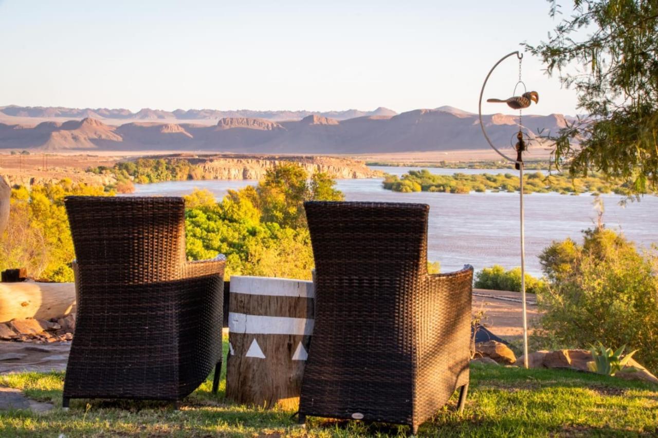 Frontier River Resort Vioolsdrif Bagian luar foto