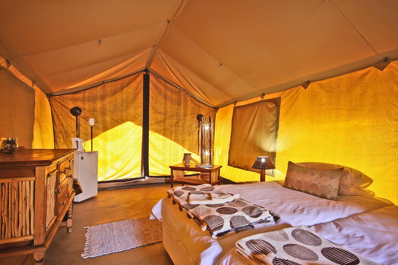 Frontier River Resort Vioolsdrif Ruang foto