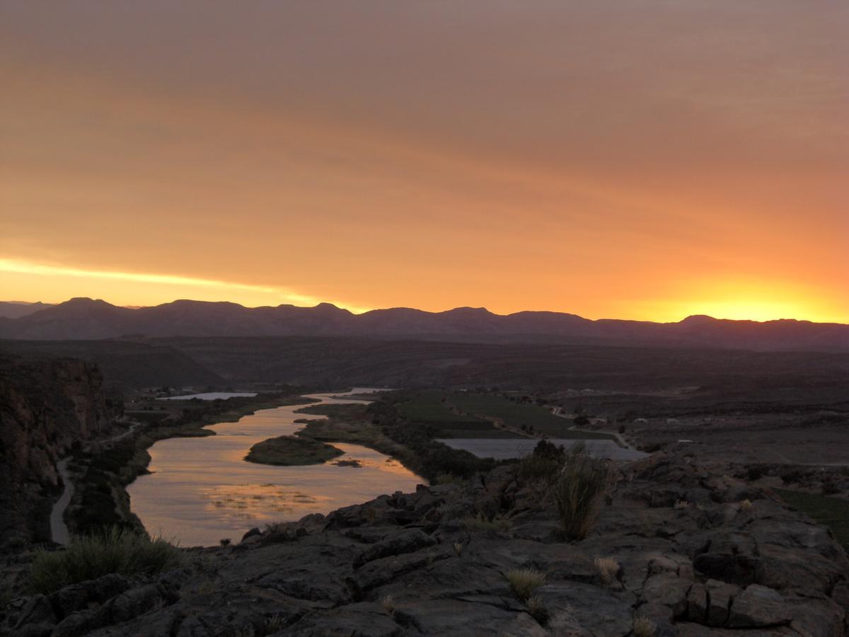 Frontier River Resort Vioolsdrif Bagian luar foto