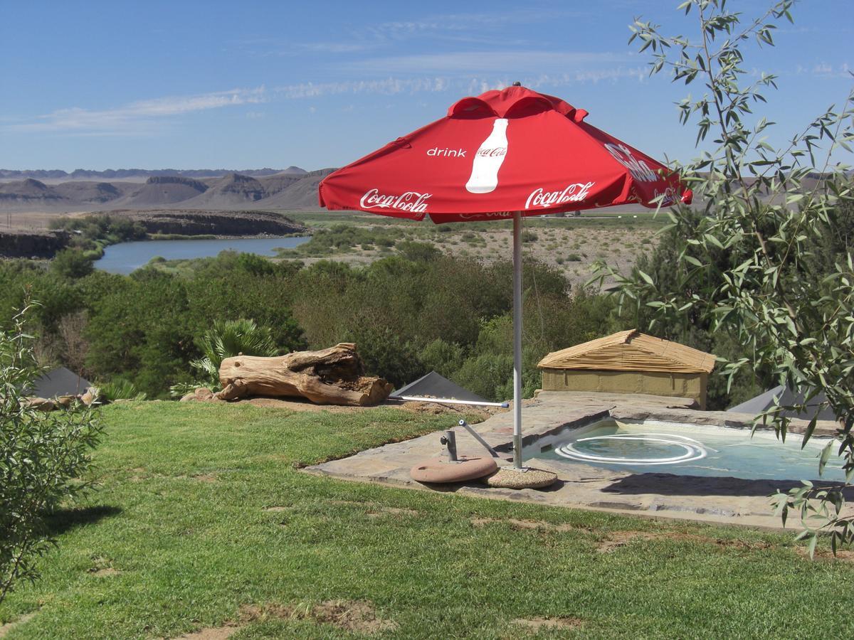 Frontier River Resort Vioolsdrif Bagian luar foto